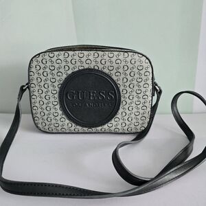Crossbody bag Guess